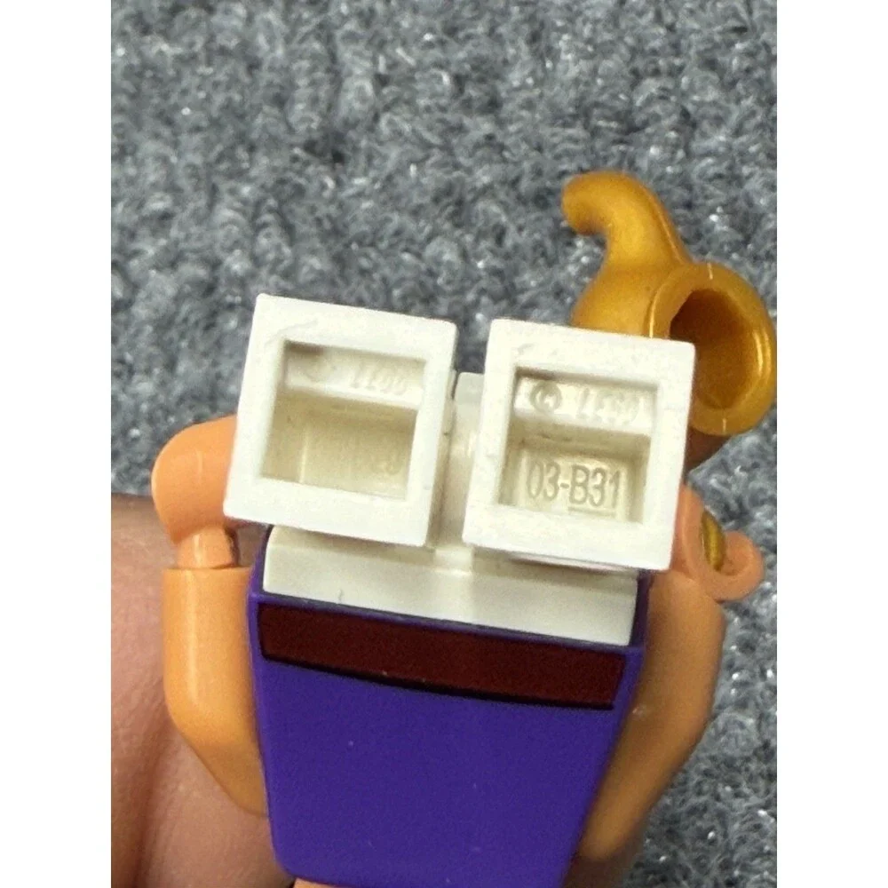 LEGO Disney Minifigure Series Collectible Minifigure - Aladdin 71012
